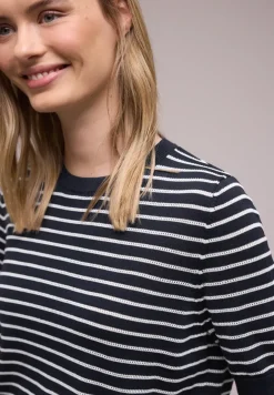 Pull à rayures