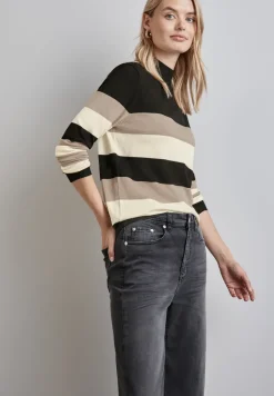 Pull à rayures