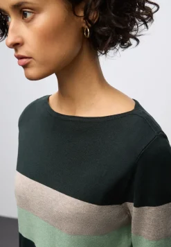 Pull à rayures