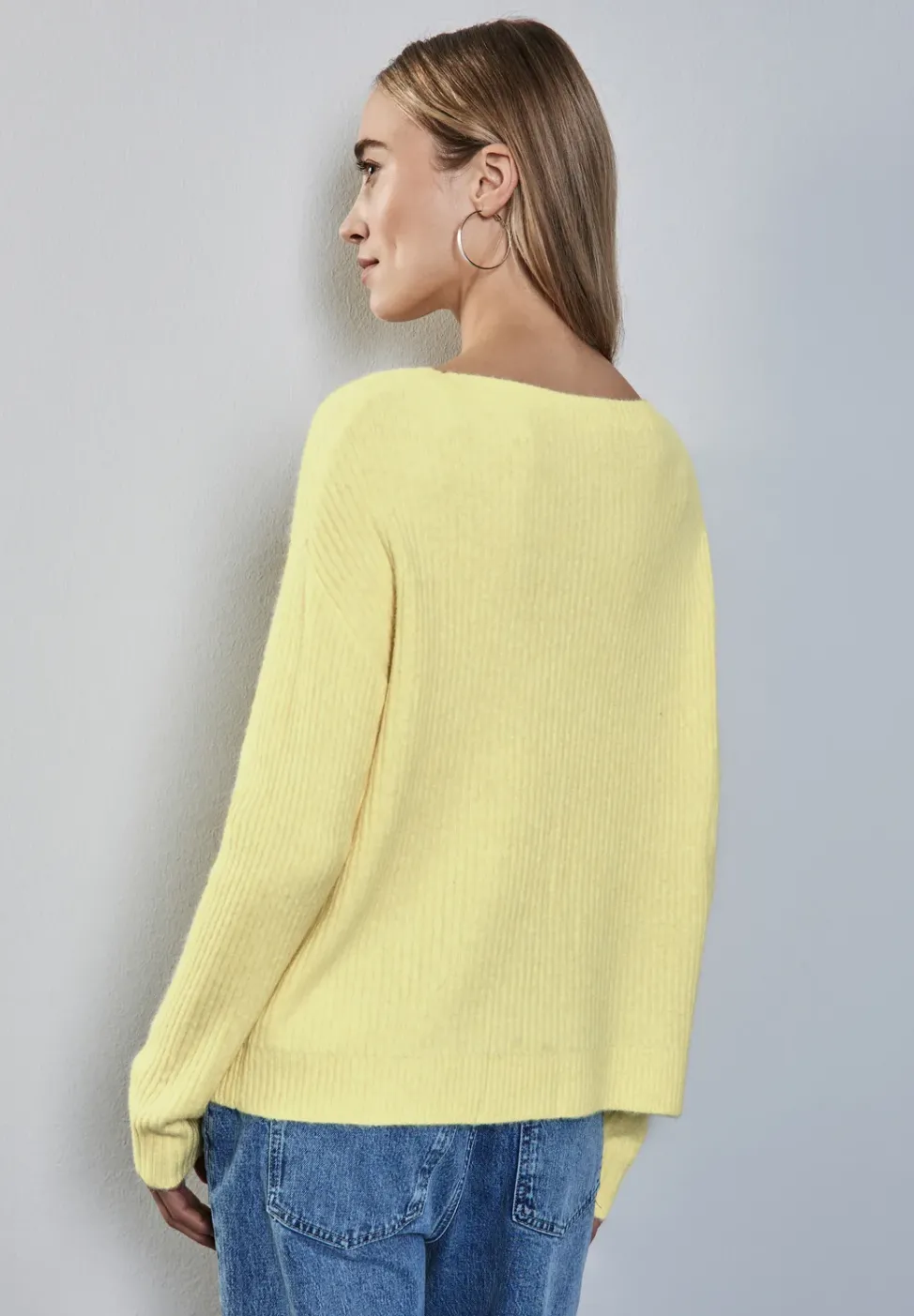Pull à structure mixte