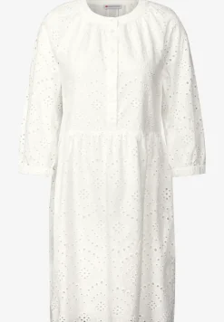 Robe avec broderie bouclée