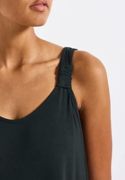 Robe avec détail de nœuds