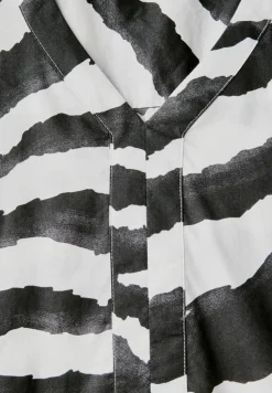 Robe en coton à motifs
