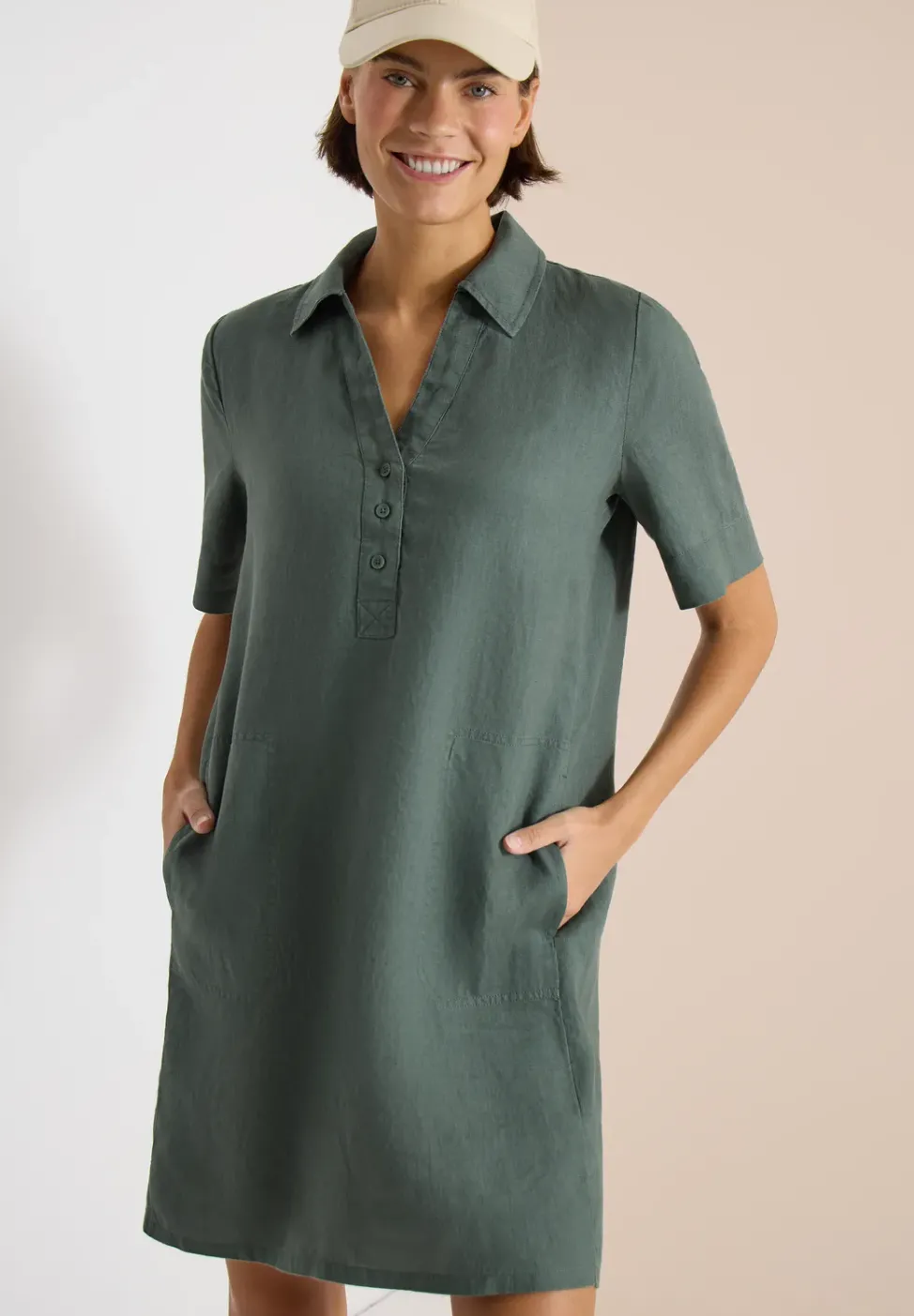 Robe en lin jusqu'au genou