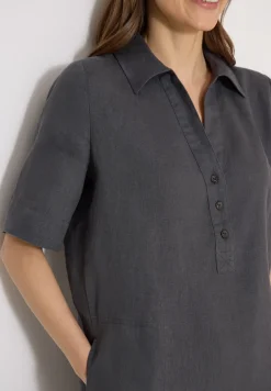Robe en lin jusqu'au genou