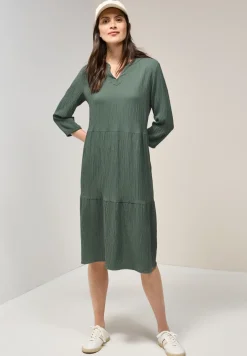 Robe en seersucker avec volants
