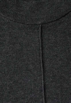 Robe en tricot longueur genou