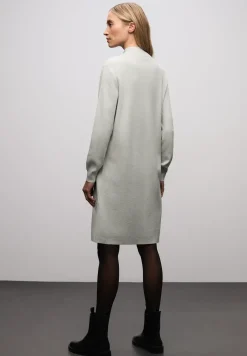 Robe en tricot Turtleneck