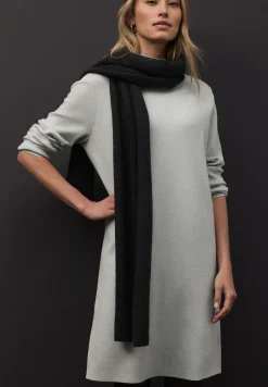 Robe en tricot Turtleneck