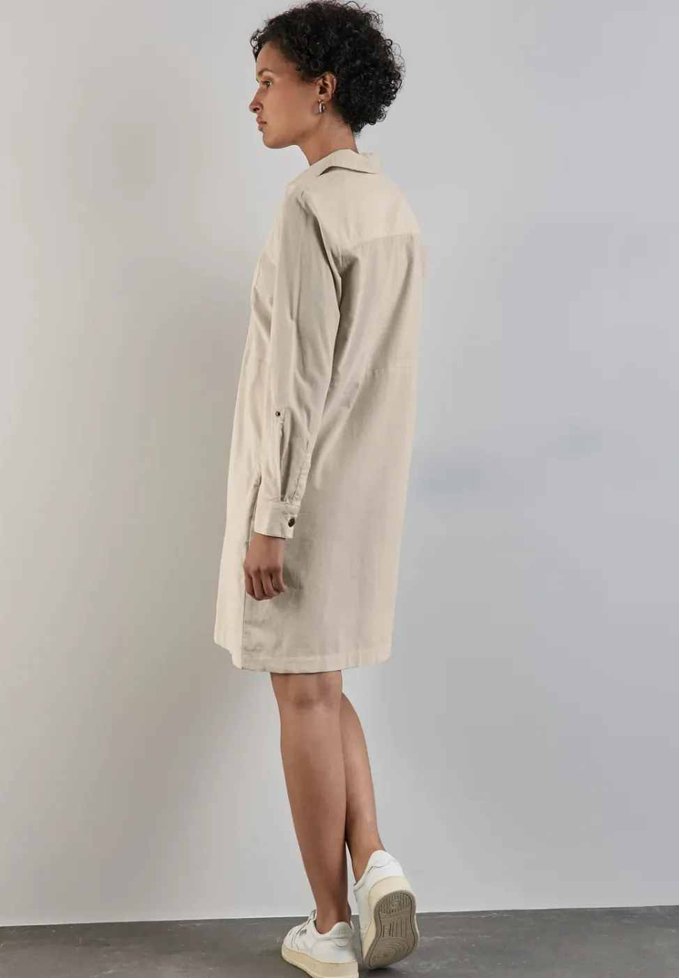Robe en velours côtelé