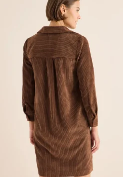 Robe en velours côtelé