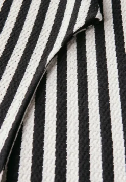Robe à l'aspect tricoté