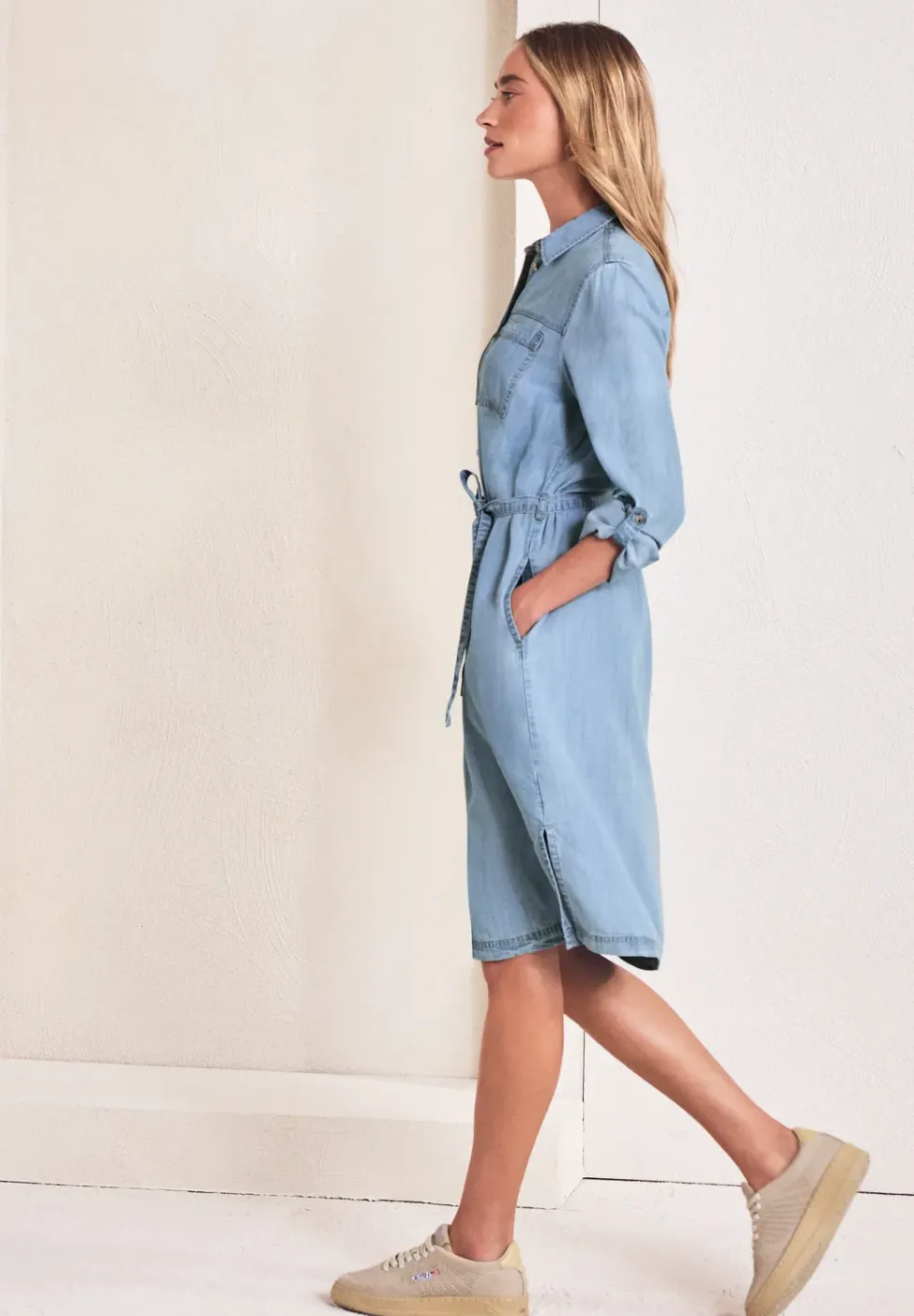 Robe à longueur de genou au look délavé