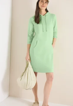 Robe à longueur de genou avec capuche