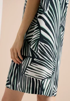 Robe à longueur de genou avec col en V arrondi