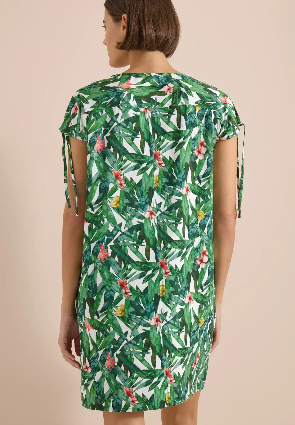 Robe à longueur de genou avec motif floral