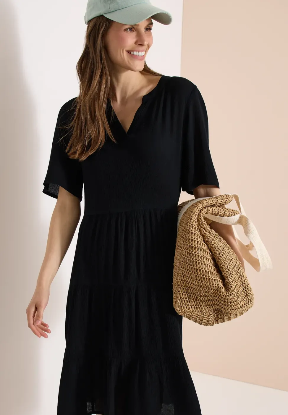 Robe à longueur de genou en structure crêpe