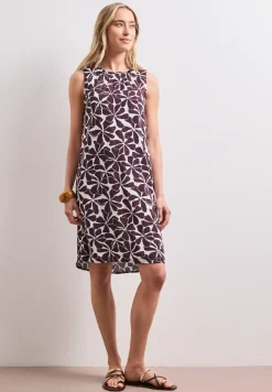 Robe à longueur de genou et col rond