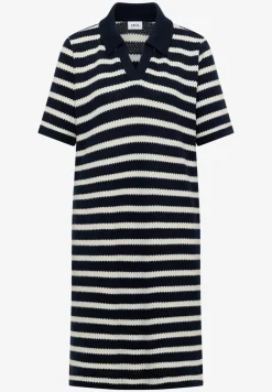 Robe longueur genou en tricot ajouré