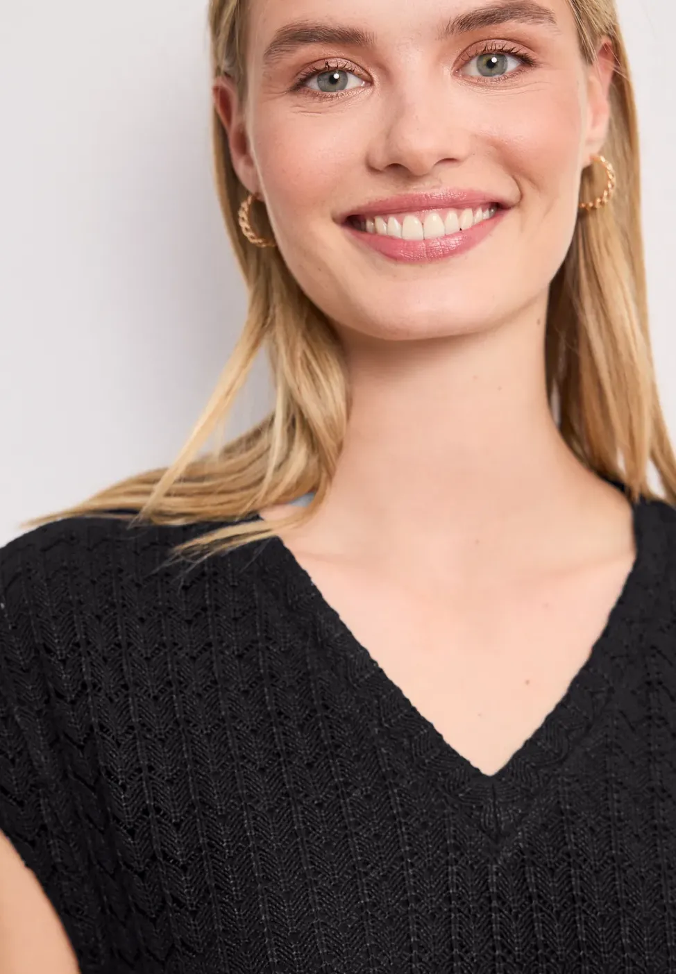 Robe midi avec col en V en dentelle