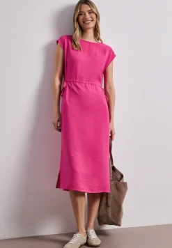 Robe midi avec décolleté U-Boot