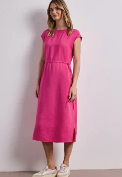 Robe midi avec décolleté U-Boot