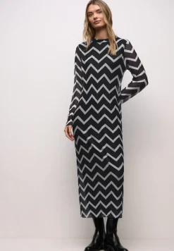 Robe plissée en maille