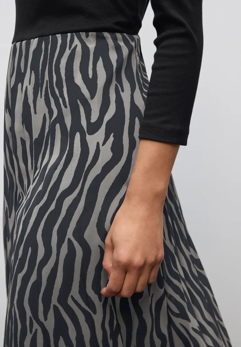 Robe plissée en mousseline de soie