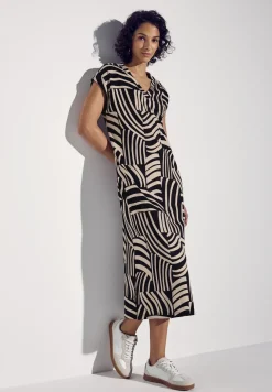 Robe sans manches