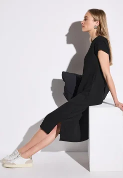 Robe à structure côtelée