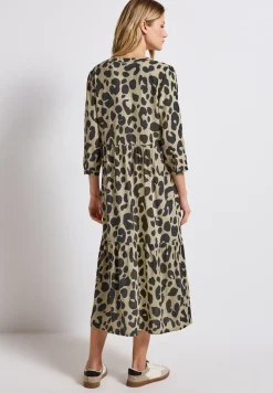 Robe à volants à motifs