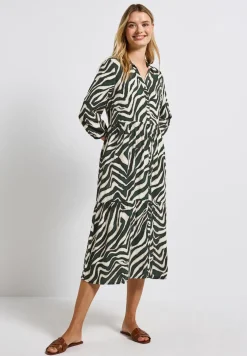 Robe à volants à motifs