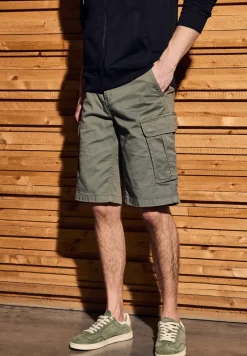 Short au look cargo