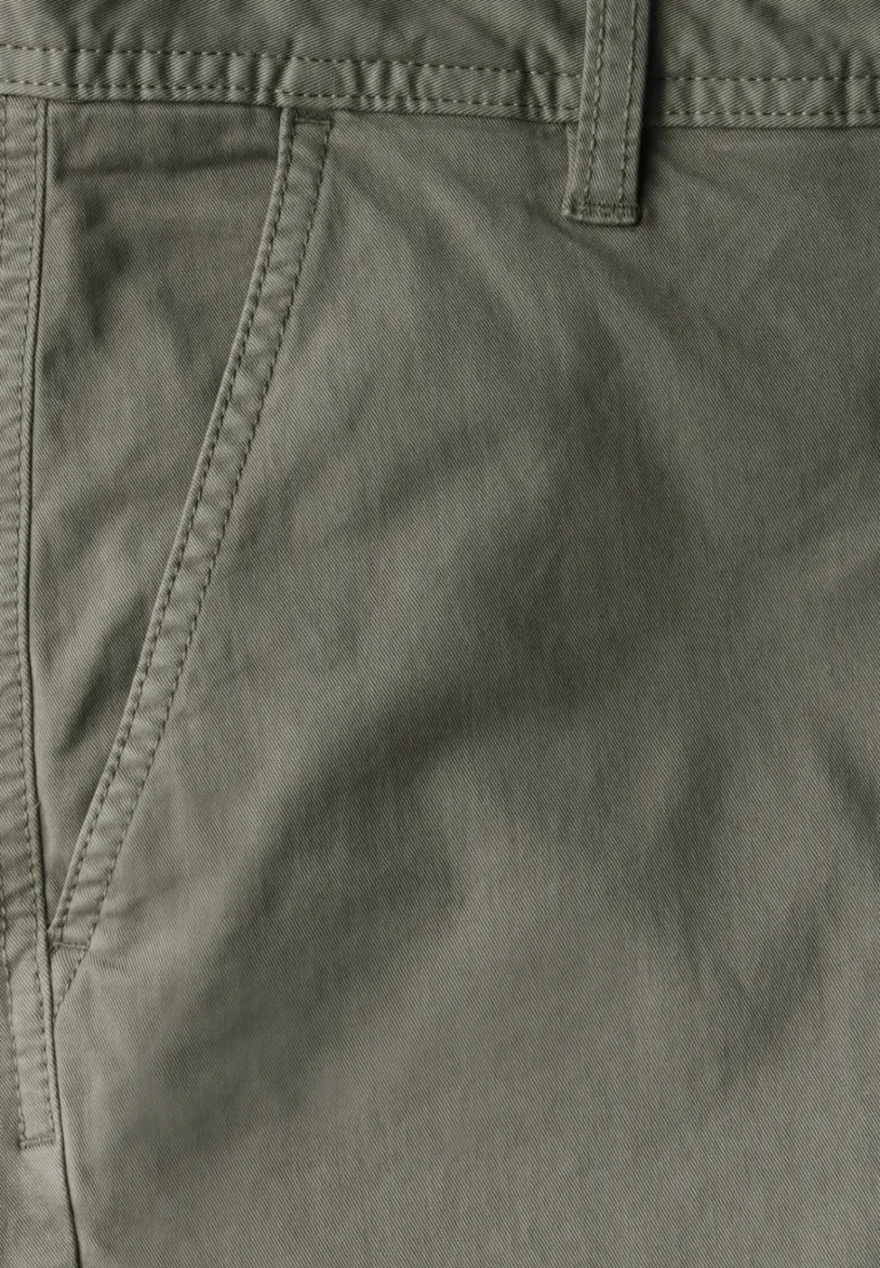 Short chino