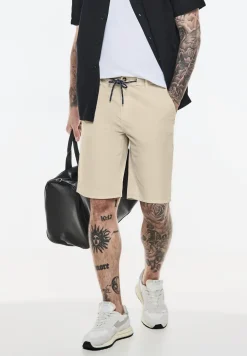 Short chino coupe décontractée