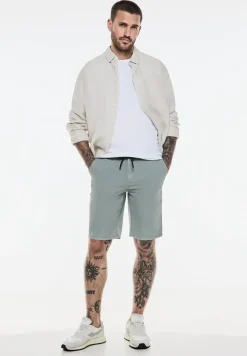 Short chino coupe décontractée