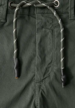 Short chinoise