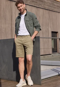 Short chino Regular Fit avec poches