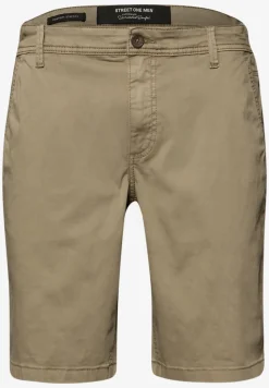 Short chino Regular Fit avec poches