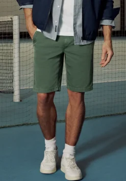 Short chino Regular Fit avec poches