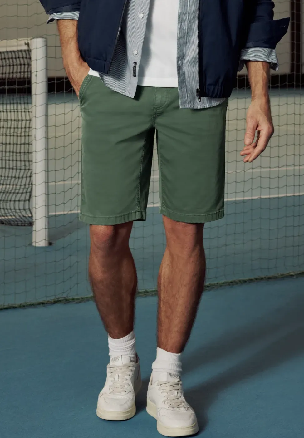 Short chino Regular Fit avec poches