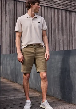 Short chino Regular Fit en velours côtelé