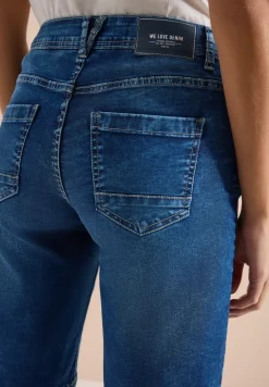 Short en denim slim au style casual