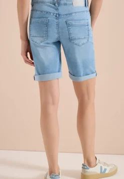 Short en jean Slim Leg dans un Casual Fit