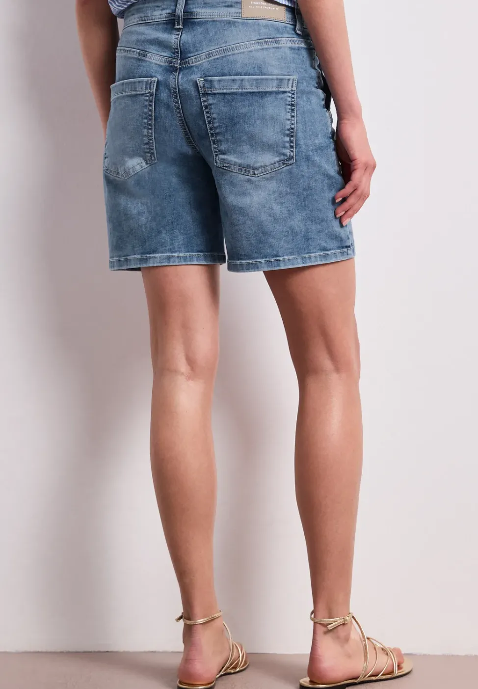 Short Straight Leg avec coupe décontractée
