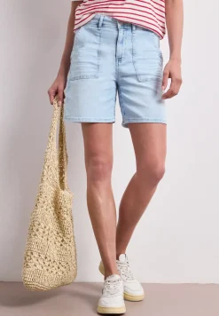 Short Straight Leg avec coupe décontractée
