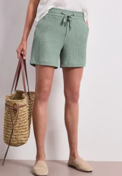 Short structuré en coupe loose