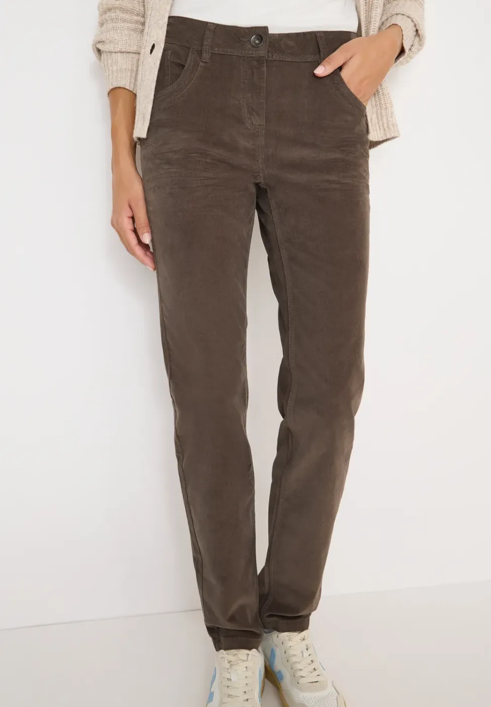 Slim Fit pantalon en velours côtelé