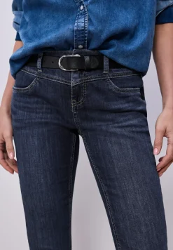 Slim Legs Jeans