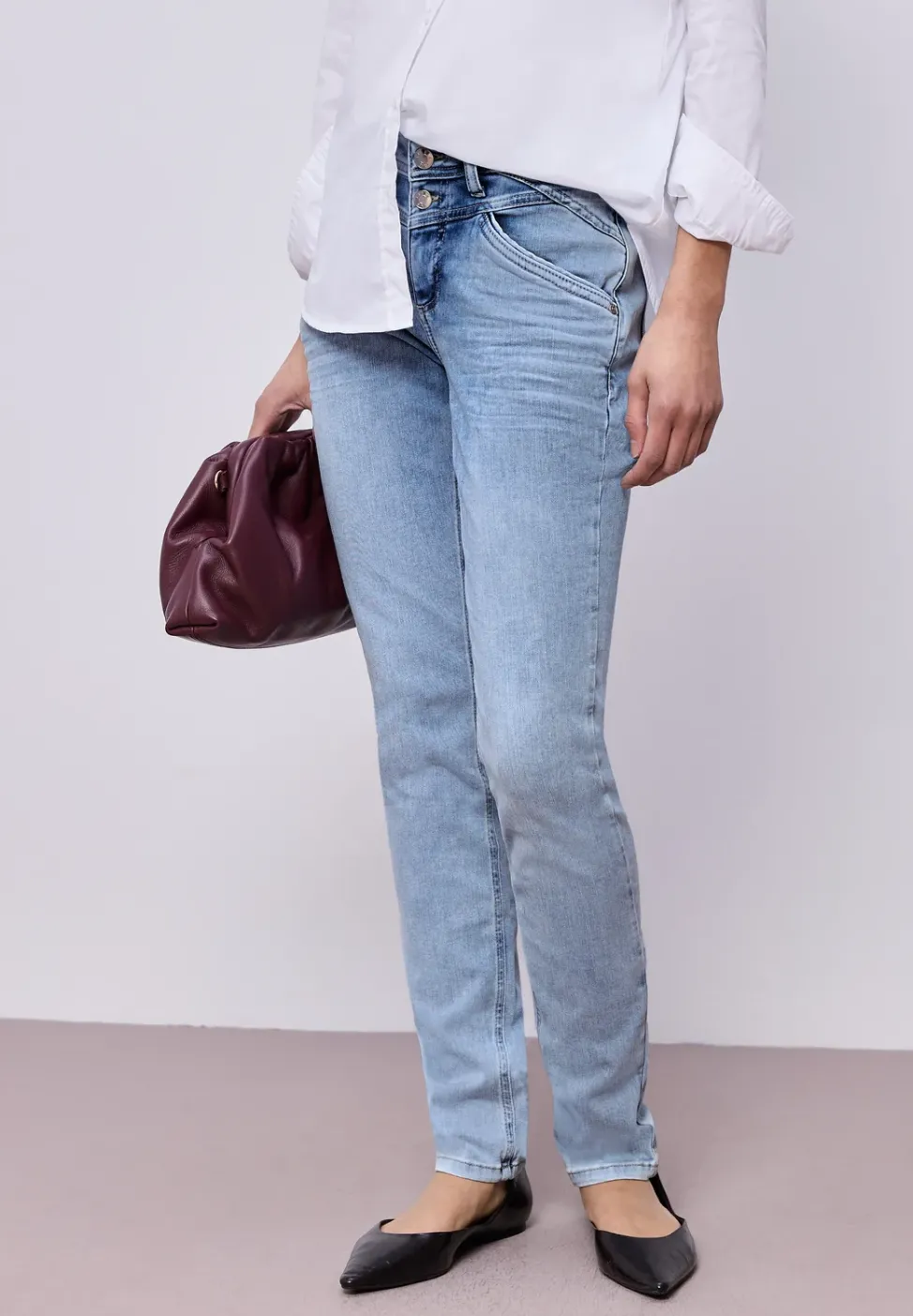 Slim Legs Jeans